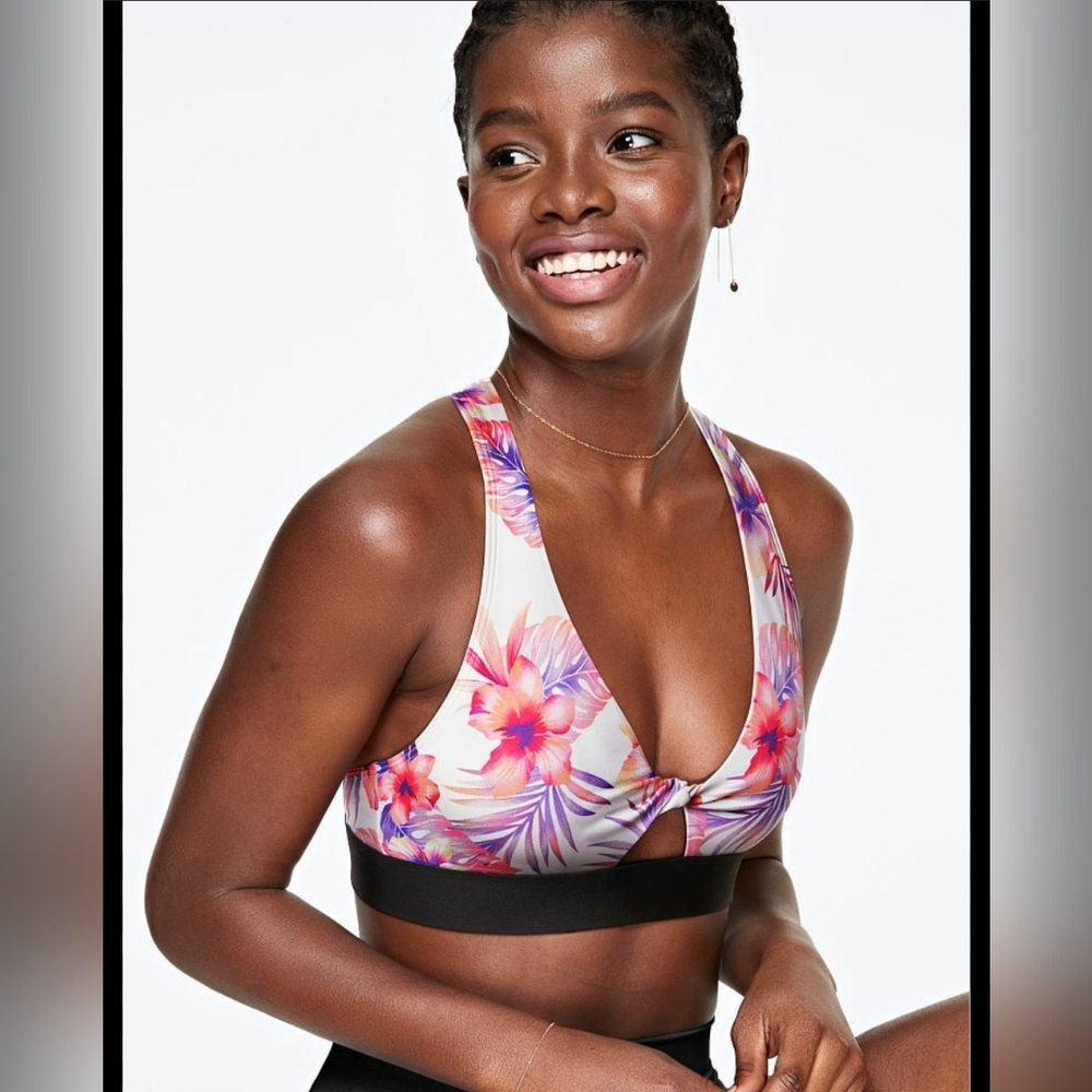 Victoria's Secret Pink Sport Ultimate Lightly Lined Twist Front Sports Bra XS